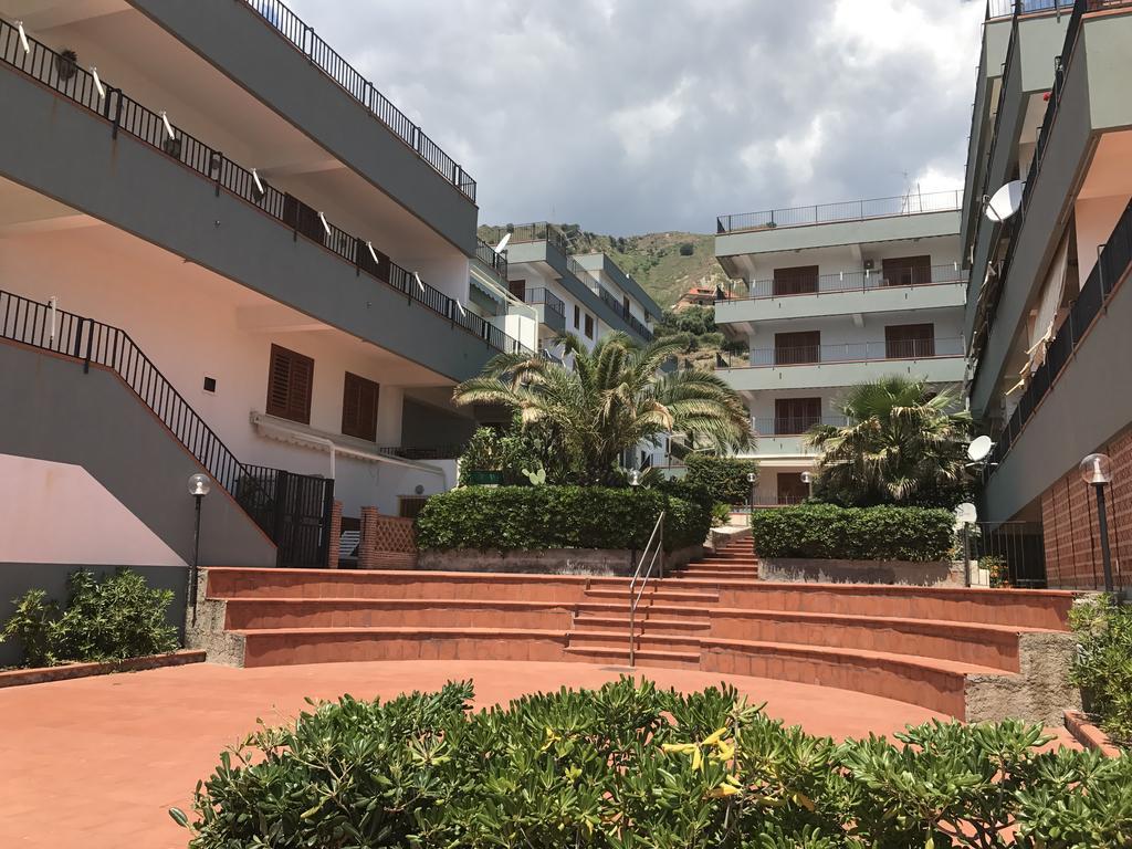 Casa Paloma Letojanni Exterior foto